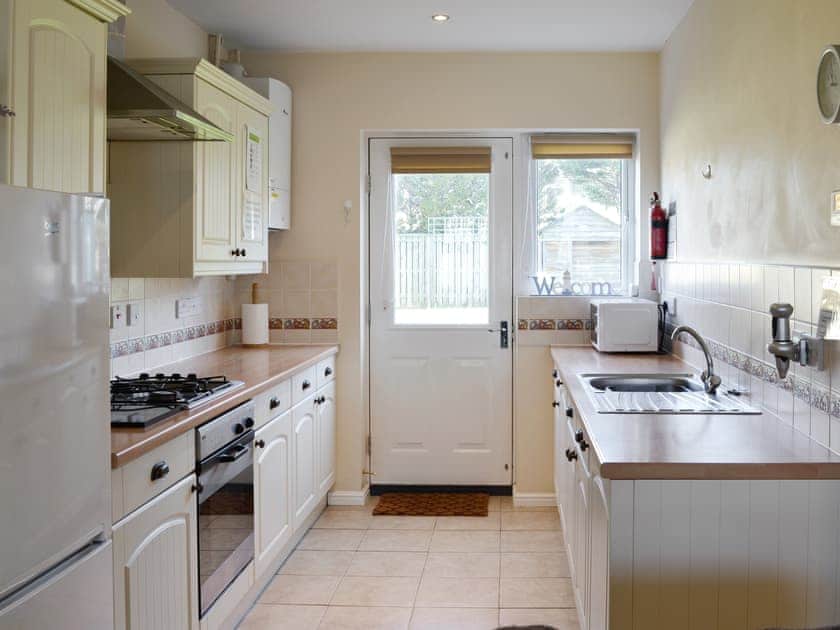 Fully appointed fitted kitchen | The Sandpiper, Beadnell