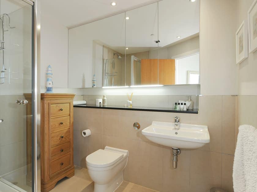 Shower room | Wow - Nassau Court, Westward Ho!
