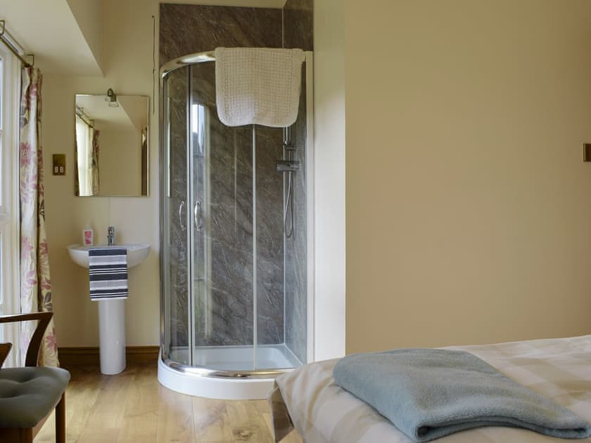 En-suite shower | The Horsemill, Kelty, near Dunfermline 