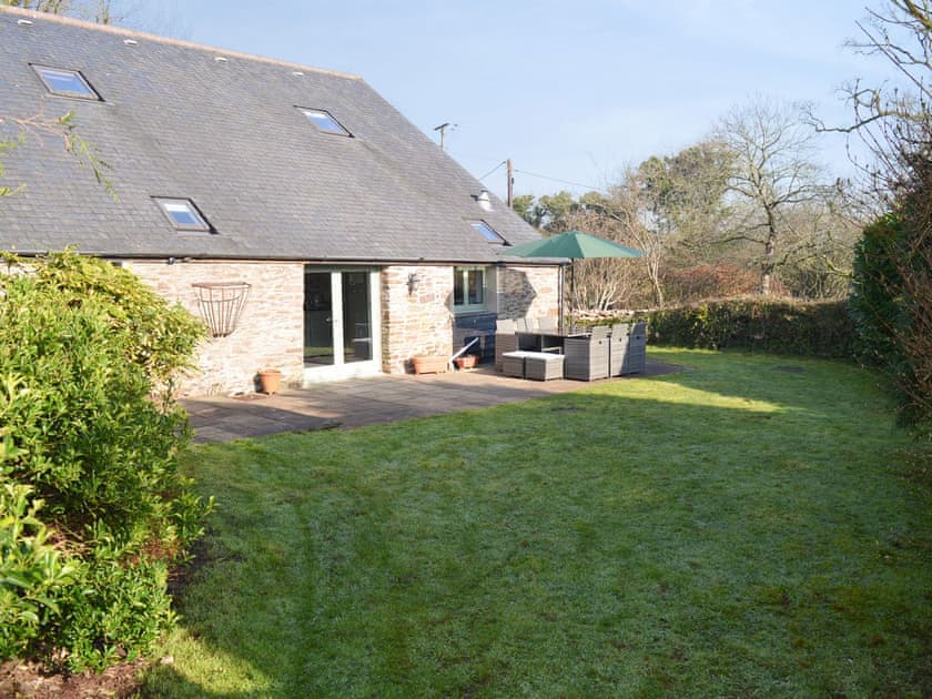 Enclosed lawned garden | Reuben’s, Boreston, near Totnes