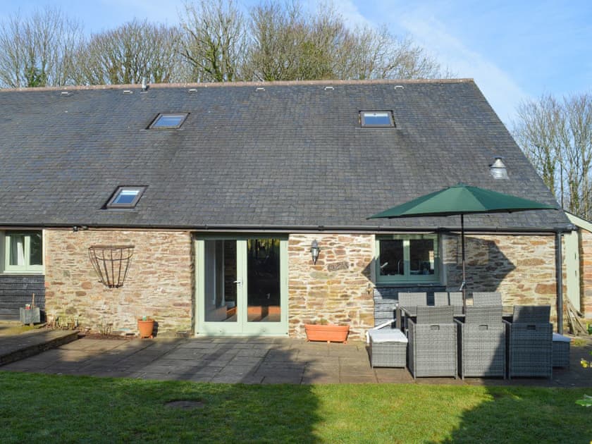 Attractive patio area | Reuben’s, Boreston, near Totnes