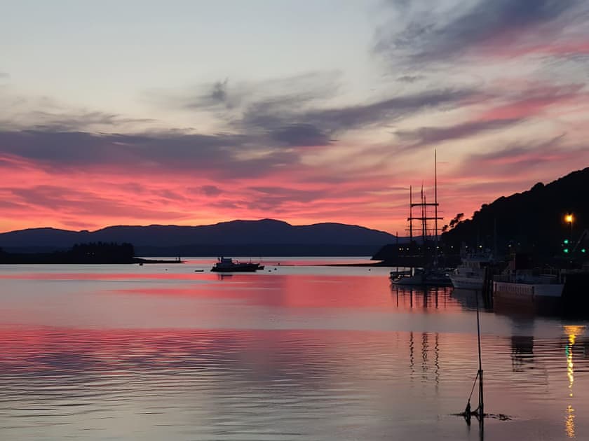 Evening over the bay | Finlaggan Apartment, Oban