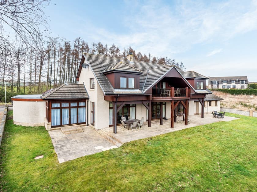 Outstanding holiday home | Piperdam House, Piperdam, near Dundee