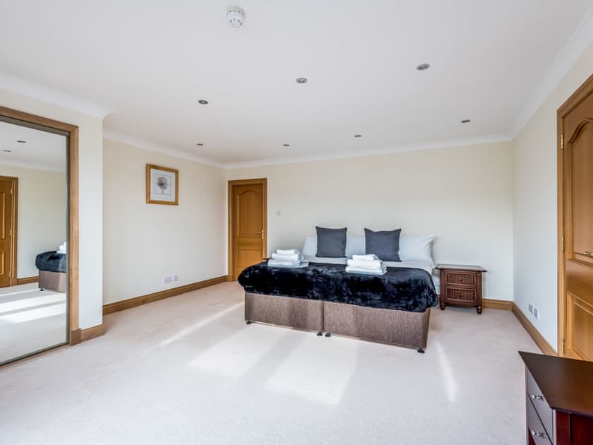 Comfortable double bedroom | Piperdam House, Piperdam, near Dundee