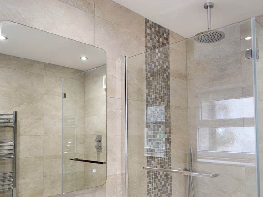 Family bathroom with shower over bath | The Old Telephone Exchange, Rothbury