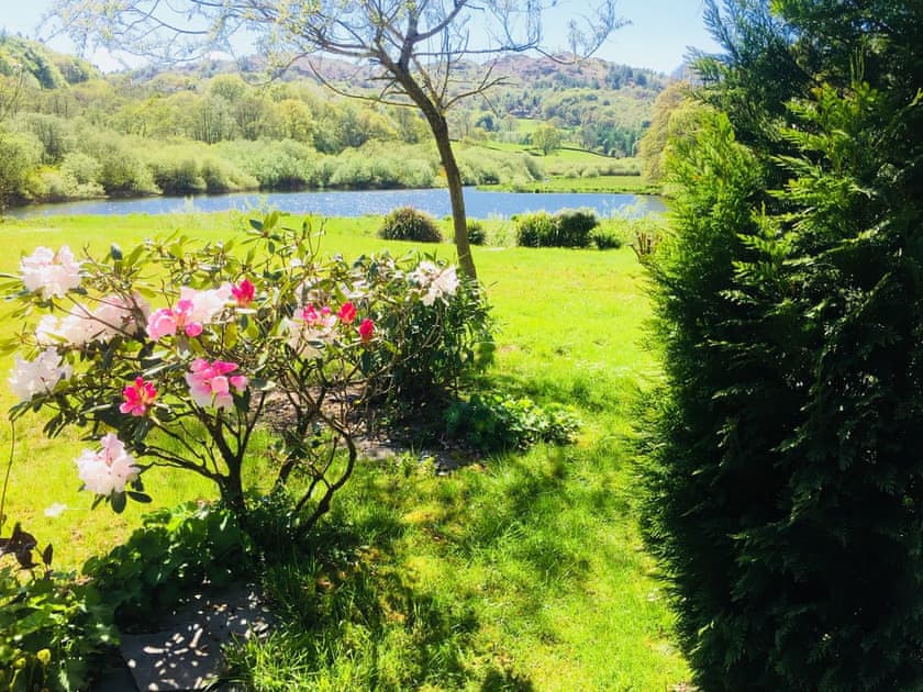 Outstanding gardens | The Dove Cot & Annexe, The Dove Cot - The Dove C, Clappersgate, near Ambleside