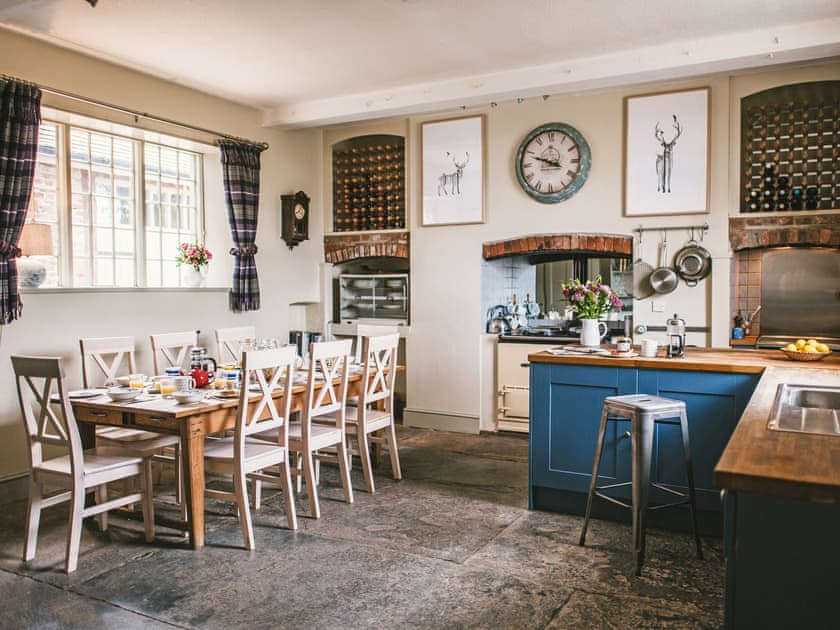 Kitchen/diner | Tarrant Valley HouseSleeps 12, Blandford Forum