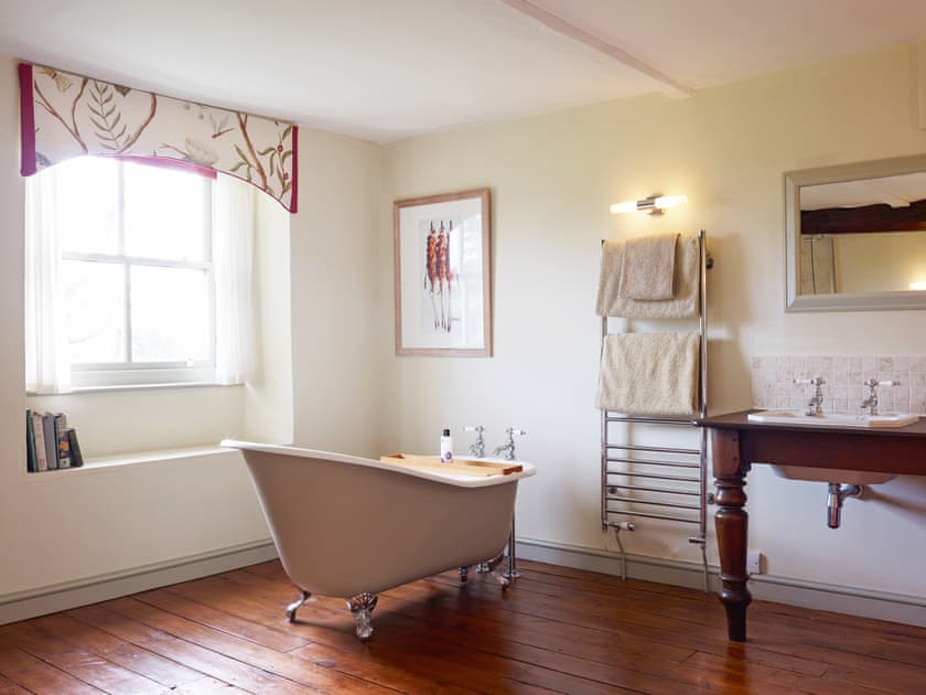 Bathroom | Tarrant Valley HouseSleeps 12, Blandford Forum