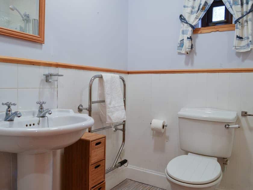 Bathroom | Tigh an Aighear, Arduaine, near Oban