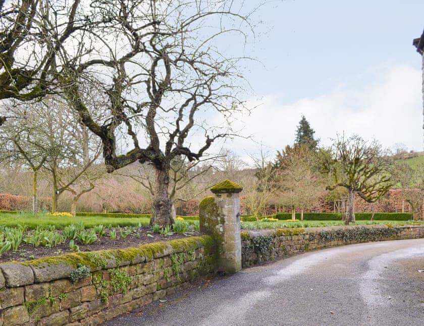 Attractive garden areas | The Dovecote, Harrogate