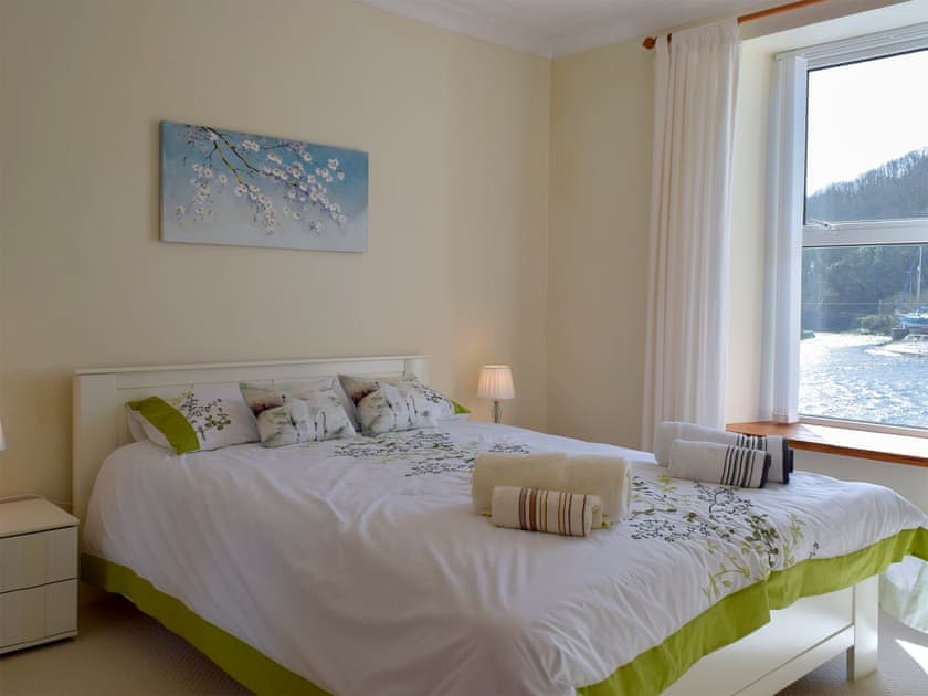 Comfortable bedroom with kingsize bed | Yorke Villa, Fishguard