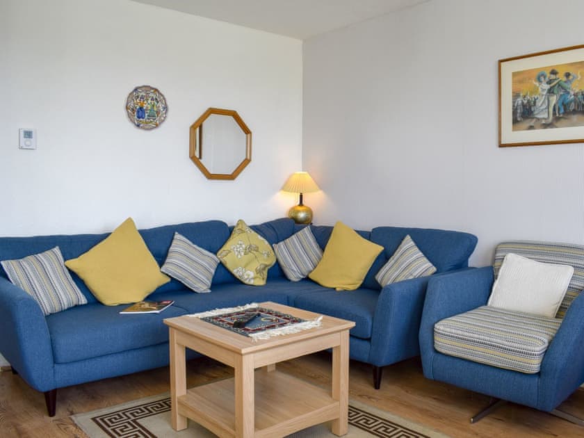Comfortable living room | Brambles Kip, Freshwater