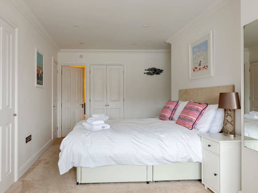 Comfortable bedroom | Lower Deck, Dartmouth