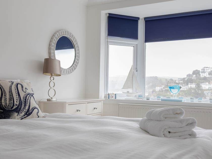 Delightful bedroom | Lower Deck, Dartmouth