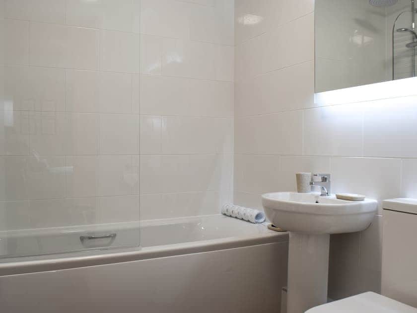 Bathroom | 15 Elm Court - Greta Grove Apartments, Keswick