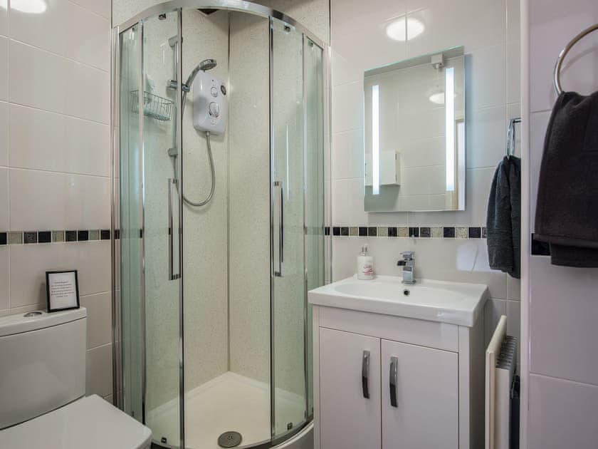 En-suite shower room with cubicle | The Coach House, Fremington, near Richmond