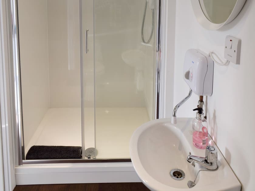 Shower room | The Lodge at Lochnagar, Peat Inn, near St Andrews