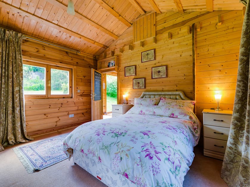 Spacious double bedroom  | Ash Mill Cabin, Ashreigney, near Chulmleigh