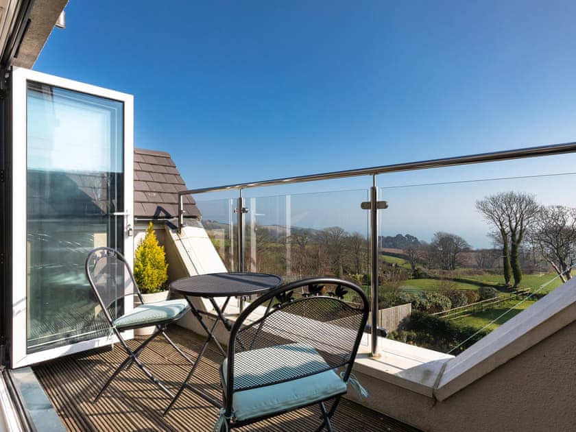 Luxurious balcony with outdoor furniture | The Penthouse @ Ocean Breeze, Stoke Fleming