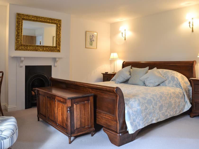 Double bedroom | Grattan Cottage - Grattan Manor Cottages, Bow, near Crediton
