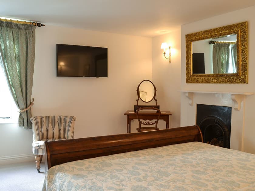 Double bedroom | Grattan Cottage - Grattan Manor Cottages, Bow, near Crediton