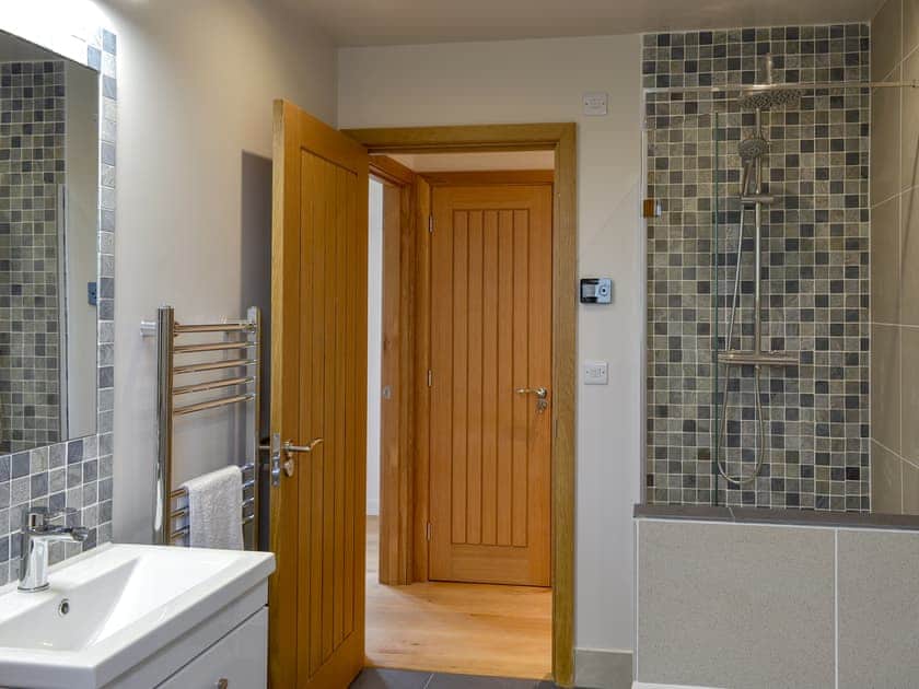 Ground floor bathroom with separate shower  | The Horse Gin - Higher Blagrove Farm Cottages, East Worlington, near South Molton