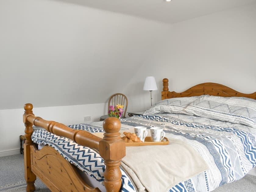 Light and airy second double bedroom | Seaton Cottage, Collieston, near Ellon