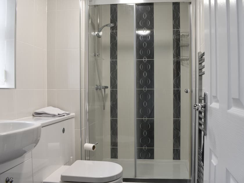 Shower room | Seascape, Clacton-on-Sea