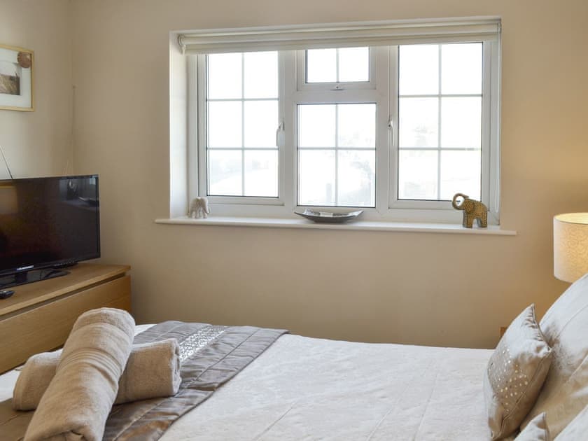 Peaceful double bedroom | Seagull Cottage, Portreath