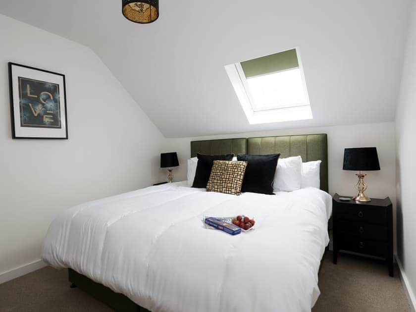 Twin bedroom | The Mallard - High Oak Holidays, Wicklewood, near Wymondham