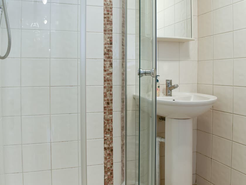 Shower room | The Secret Garden, near Windermere