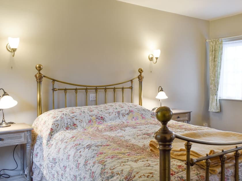 Relaxing double bedroom | Manor House Cottage, Holme on Swale, near Thirsk