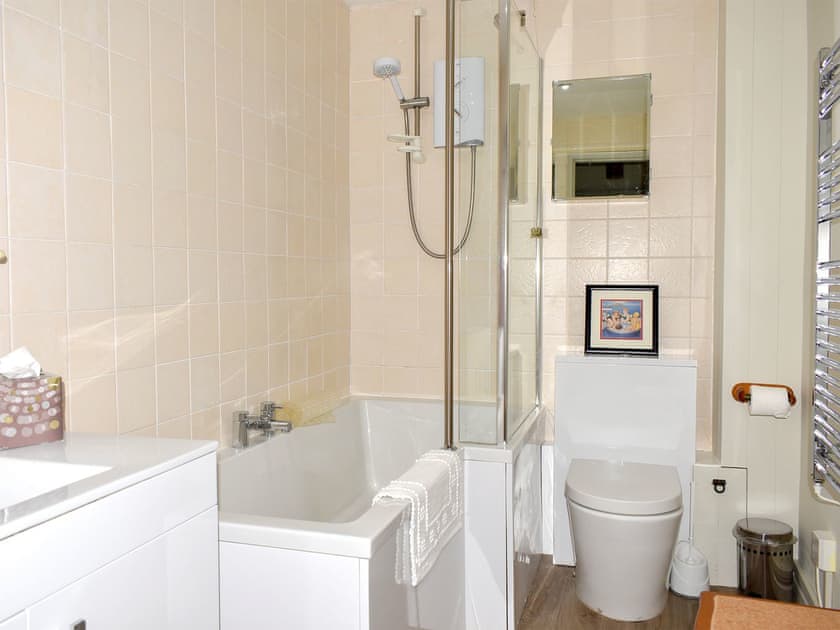 Bathroom | 2 Swallowholm Cottages, Arkengarthdale, near Reeth