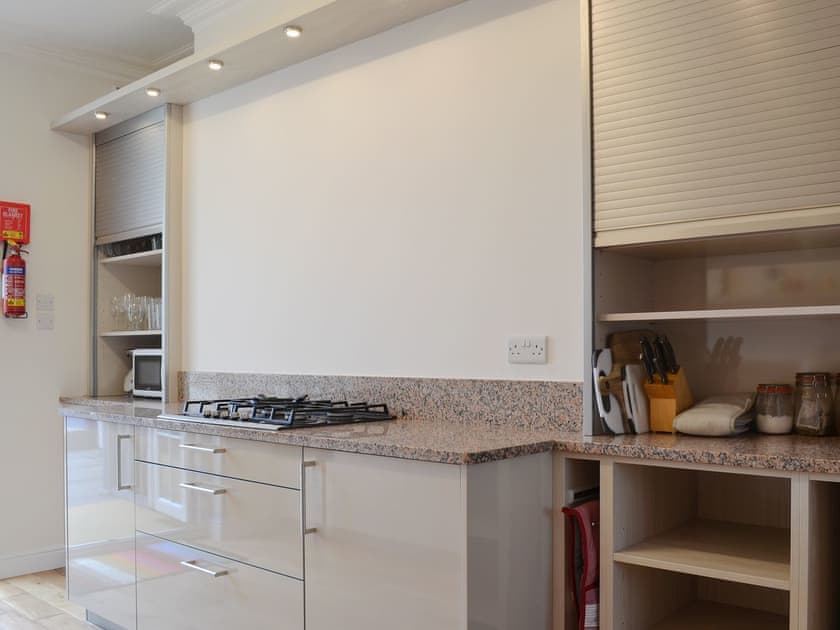 Well equipped kitchen | Twin Bays House, Scarborough