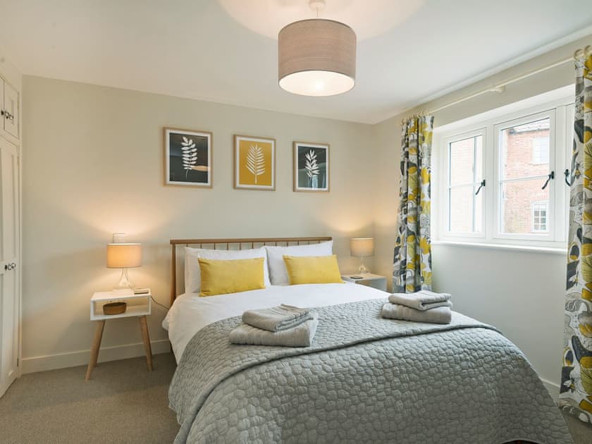Sumptuous double bedroom | Meadow View, North Walsham