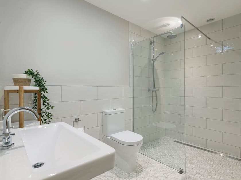 Ground floor wet room | Meadow View, North Walsham