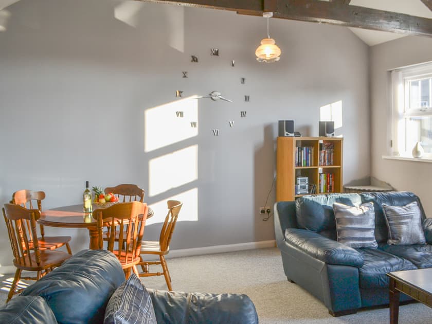 Spacious living room with dining area | Smuggler’s Retreat, Newbiggin-by-the-Sea