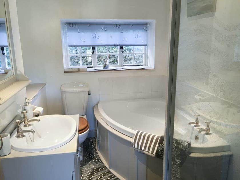 Bathroom | May Cottage, Bakewell