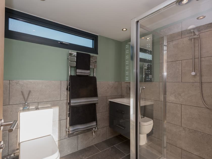 Shower room | Whispering Reeds, Horning, near Wroxham