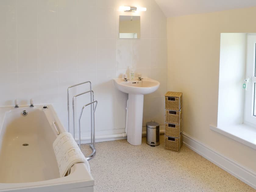 Family bathroom | Barley Mill - Peigh Hills Farm, Tritlington, near Morpeth