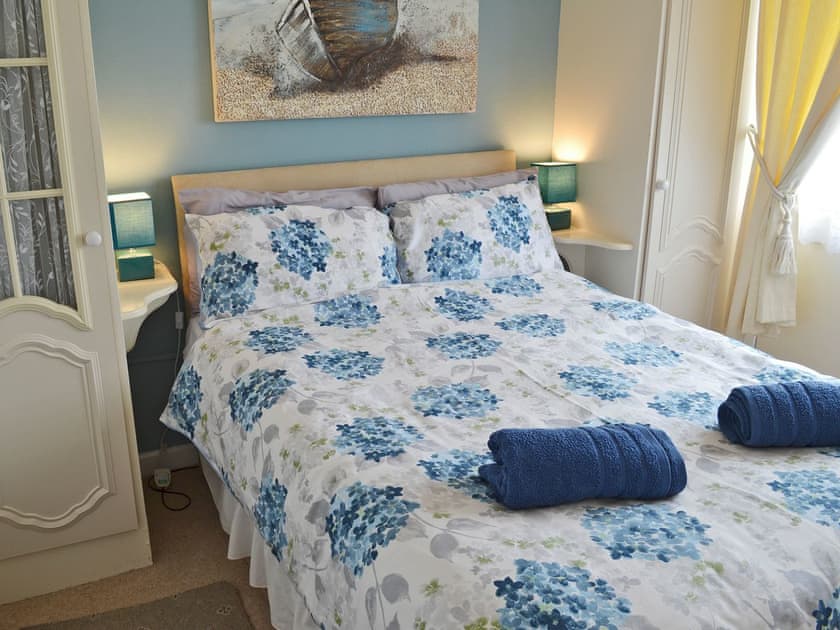 Comfortable double bedroom | Jasmine View, Gristhorpe, near Filey