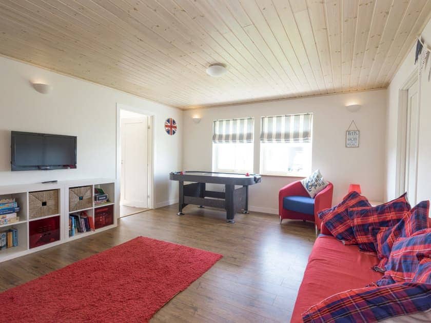 Large additional living area/games room | Broad Reach, Fritton, near Great Yarmouth