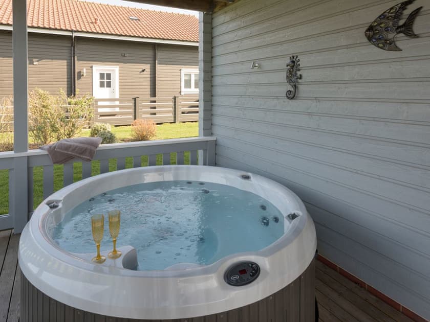 Private hot tub | Broad Reach, Fritton, near Great Yarmouth