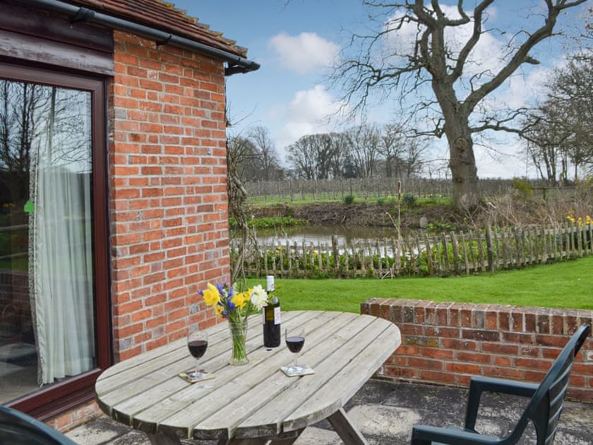 Sitting out area | Pond Cottage, Peasmarsh, nr Rye