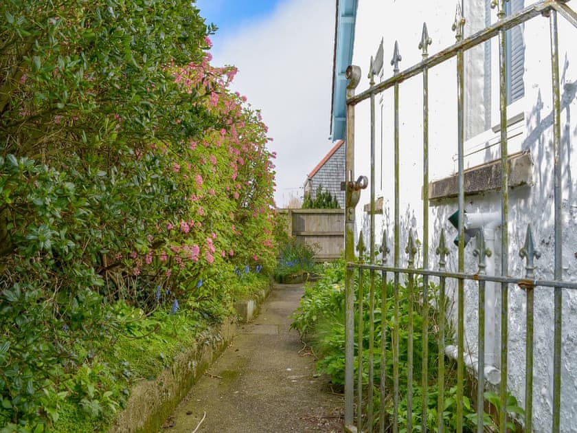 Garden and grounds | Outlook, Stratton, near Bude