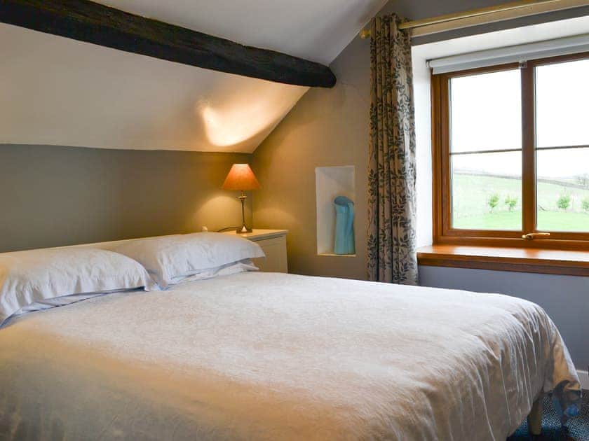 Welcoming double bedded room | Granary Cottage - Common House Farm, Melkridge
