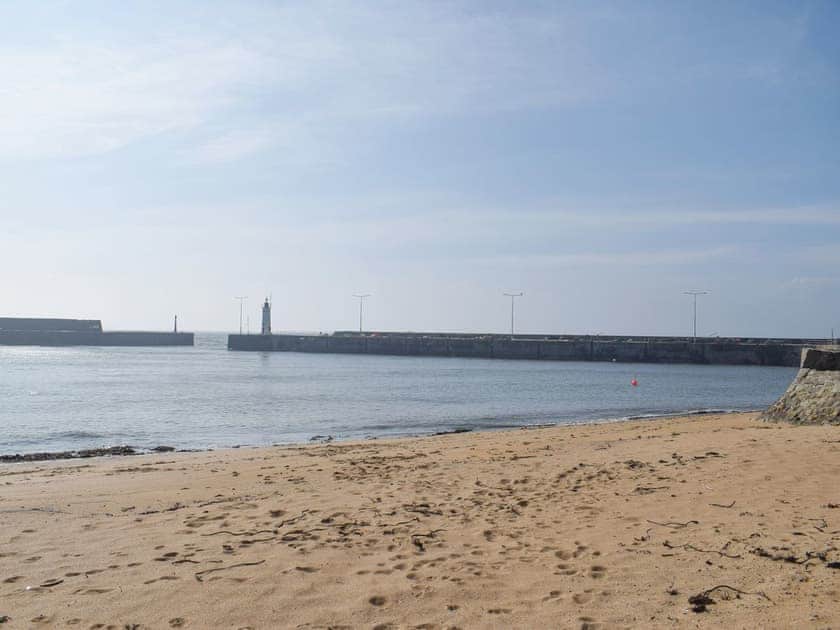 Beach area within the harbour | The Sailmaker’s Loft, Anstruther