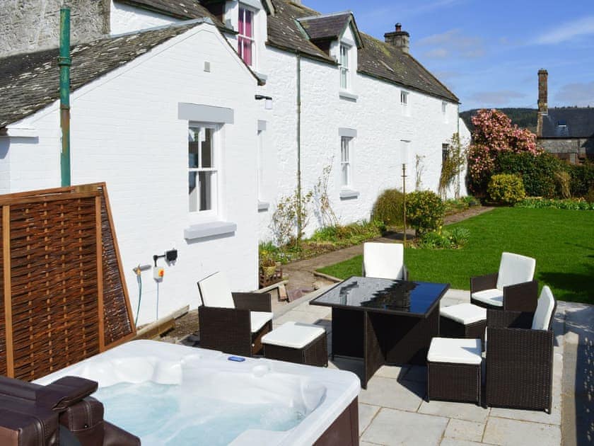 Beautiful holiday home and garden | The Dairy House, Near Newton Stewart