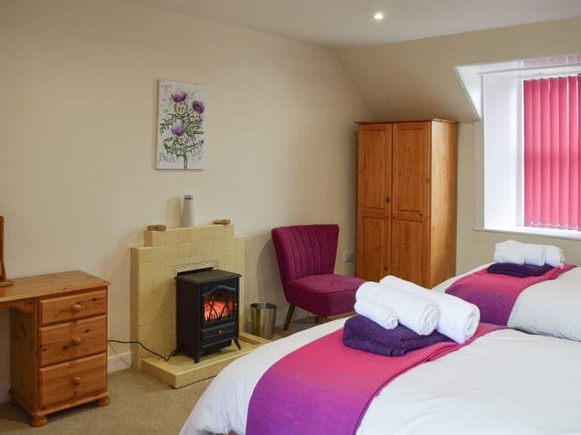 Good-sized twin bedroom | The Dairy House, Near Newton Stewart