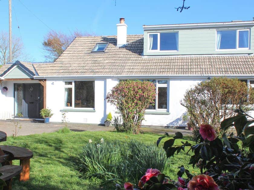 Attractive holiday home | Treen, Lansallos, near Looe
